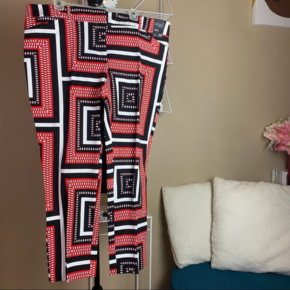 - NY&Co Pants 🌻✨ - Picture 2 of 8